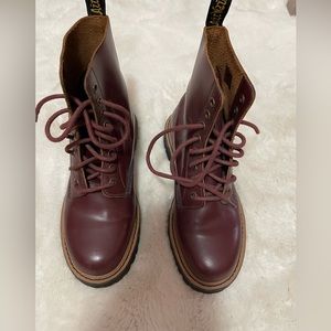 dr martens size 7 for women perfect condition